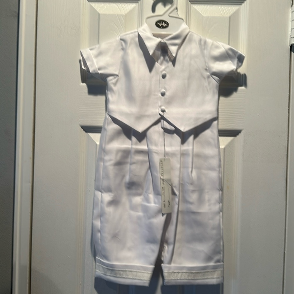 NEW 1 piece w/attached vest & tie for christening/wedding party-smoke free home